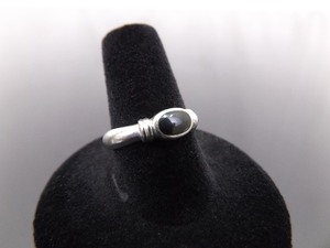 lot 51 image: .925 Sterling Silver Inlayed Black Onyx Ring Size 7.75