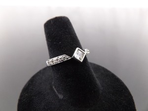 lot 66 image: .925 Sterling Silver Zirconia Ring Size 7