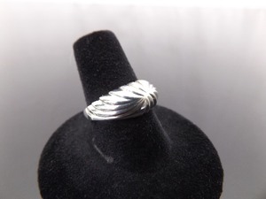 lot 74 image: .925 Sterling Silver Designed Ring Size 8