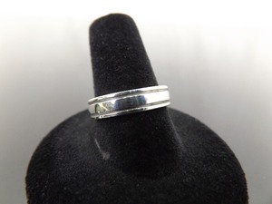 lot 79 image: .925 Sterling Silver Band Ring Size 8.5