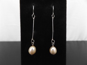lot 95 image: .925 Sterling Silver Genuine Pearl Dangle Hook Earrings