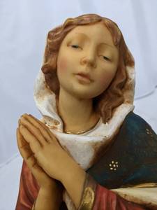 lot 2 image: Fontanini 27 Inch Scale Mary (Holy Family) - Rare Italian Nativity Figure