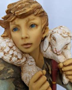 lot 4 image: Fontanini 27 Scale Villager Gabriel - Rare Italian Nativity Figure