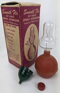 lot 23 image: Vintage Smooth Flo Atomizer and Eli Lilly Streptococcus Vaccine Kit - Original Boxes