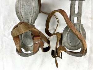 lot 209 image: Vintage Metal Skates, Wards, Speedline, and Globe-Union #36