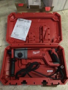 Milwaukee 8 Amp Corded 1 in. SDS D-Handle Rotary Hammer