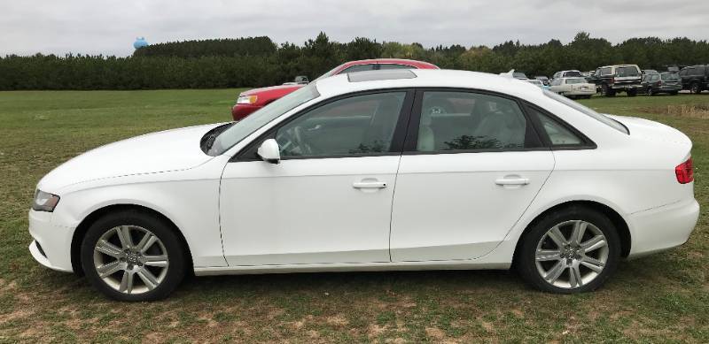 lot 1 image: 2011 Audi A4 2.0T