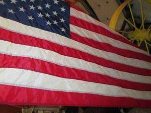 lot 38 image: US flag on 68 pole...
