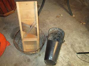 lot 43 image: Antique slicer metal basket and can...