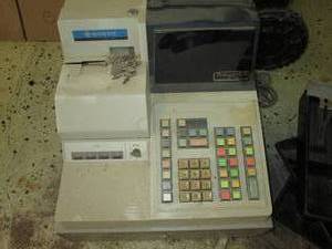 lot 107 image: Cash register with 3 extra cash Dra...