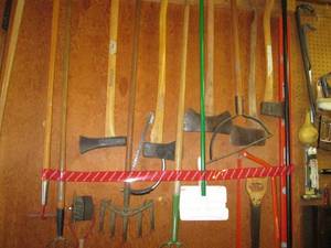 lot 109 image: Lot of yard and garden tools also i...