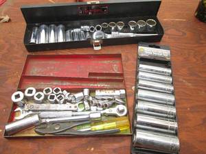 lot 132 image: Sockets standard and deep...