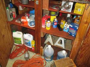 lot 158 image: Cubby Filled with mainly automotive...