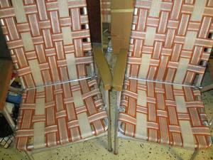lot 164 image: 2 lawn chairs...
