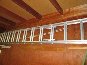lot 169 image: Werner 16 11 extension Ladder...