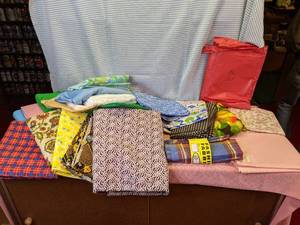 lot 250 image: Box of Crafting Fabric...