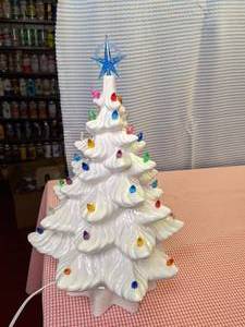 lot 255 image: Vintage White Lighted Ceramic Chris...