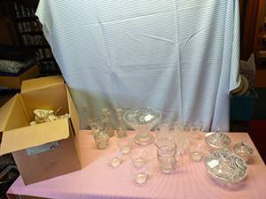 lot 303 image: crystal dishes (glasses, candy dish...
