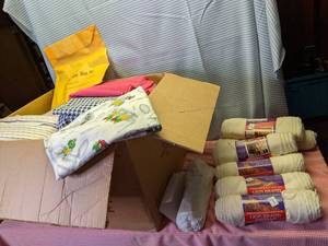 lot 359 image: Large box of assorted fabrics and y...