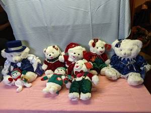 lot 363 image: Set of 2000 Millennium bears, sever...