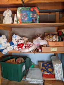 lot 364 image: Huge Christmas lot 3 shelves with...