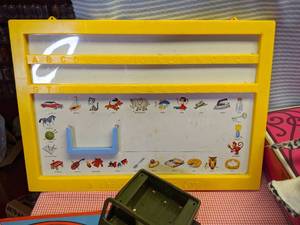 lot 366 image: Misc toys (ziggy and game of states...