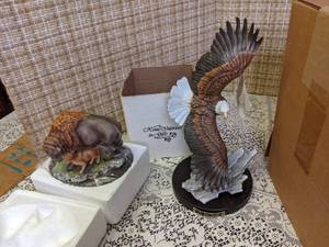 lot 222 image: Homco Porcelain Eagle Decor, and A...