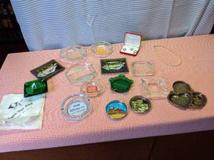 lot 289 image: Vintage Ashtrays See Photos...