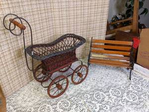 lot 238 image: Vintage Doll Carriage 21 X 10.5 X...