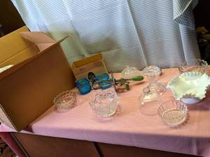 lot 272 image: Vintage Glassware (Blue Glass Cream...