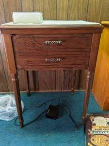 lot 317 image: 1975 Sears Kenmore sewing machine i...