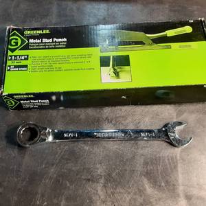 Greenlee metal stud punch and 1 11...