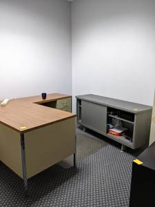 L Shaped desk 5 x 5.5 Metal cabine...