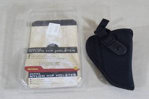lot 198 image: Allen Cortez Nylon Hip Holster - Size 00