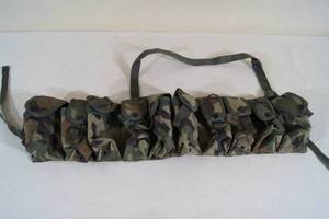 lot 190 image: Camo Magazine Belt