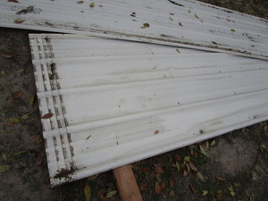 lot 5 image: Pole barn sheet tin, 20ft long, ele...