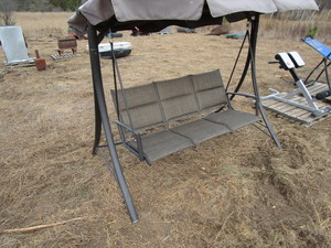 lot 11 image: Metal yard swing 83Wx50D base, 65...