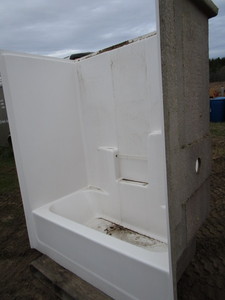 lot 25 image: Salo used tub  shower enclosure...