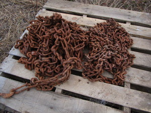 lot 87 image: Tractor chains 109Lx36W...