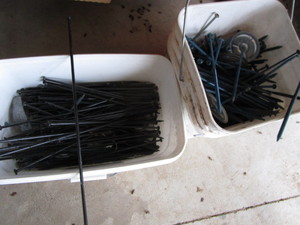 lot 67 image: Hardware, 2 buckets Phillips head d...