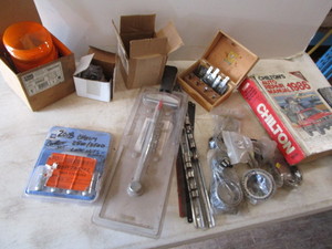 lot 120 image: Auto Chilton manuals, parts...
