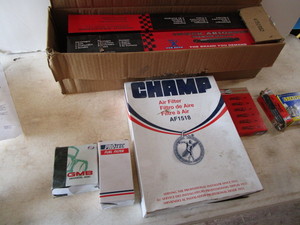 lot 128 image: Auto shock absorbers, air & fuel f...