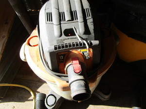 lot 142 image: Shop vacuum, 5hp, 16 gallon...