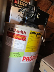 lot 154 image: Propane gas water heater, 79 gallon...