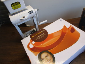 lot 170 image: Rachel Ray cookware - appears new, ...