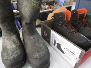 lot 196 image: LaCrosse size 14 boots - shows wear...