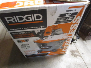 lot 256 image: Ridgid cordless vacuum, 18V NXT, no...