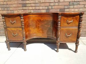 Vintage Flamed Mahogany Vanity