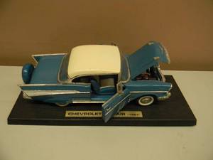 ROAD TOUGH 118 SCALE DIECAST 1957 CHEVROLET BEL AIR - NICE - VERY COOL PIECE - SEE PICTURES