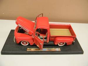 ROAD LEGENDS 118 SCALE DIECAST 1948 FORD F-1 PICK-UP - NICE - VERY COOL PIECE - SEE PICTURES